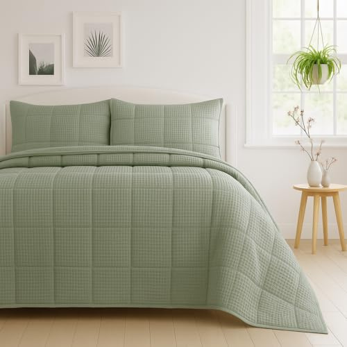 Velosso Waffle Weave Quilted 3-Piece Bedspread Set – 235x235cm Coverlet with 2 Pillow Shams – Plain Jacquard Throw Blanket Coverless Quilt – Lightweight & Breathable Comforter (Sage Green)