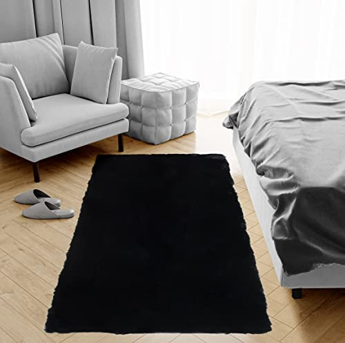 TAPISO Kunstfell Teppich Lammfell Schafffell Fellteppich Fellimitat Schwarz Flauschig Wohnzimmer Schlafzimmer Bettvorleger Modern 120 x 170 cm