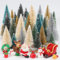 Fangoo 46 Pcs Mini Arbre de Noël Sisal Arbres avec Base Figurines Noël Miniature de Résine pour Décoration Noël Chambre DIY Table Vitrines Cadeau