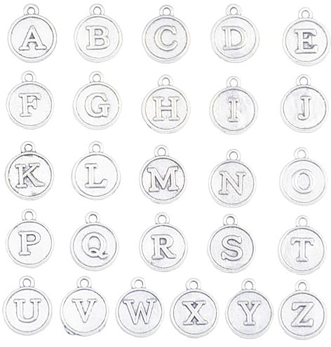 AebDerp 104 Stück Mini Schmuck Anhänger Deko Metall Klein Buchstabe Charm Basteln Set Geburtstag Lustig Personalisiert Geschenk Für DIY Armband Ohrring Kette Halskett Tasche Bastelset Zubehör