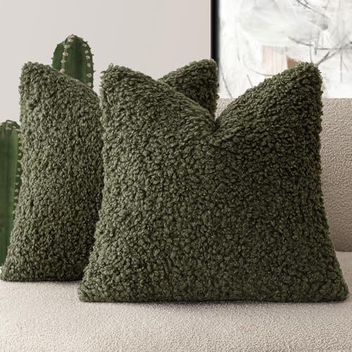 Foindtower - Juego de 2 fundas de cojín de piel sintética, 50 x 50 cm, suaves y mullidas, fundas tipo sherpa de piel de oveja, decoración para cama, sofá y sala de estar, verde oliva