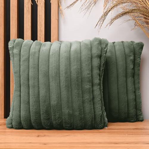 MG Design 2er Set Kissenbezüge 35 x 35 cm in Grün – mit Reißverschluss, langflorige Fell-Haptik, weich & Cosy, pflegeleicht