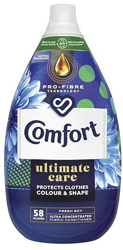 Comfort Ultimate Care Fresh Sky Ultra-Concentrated Fabric Conditioner bottle made of 100% recycled plastic* for complete clothes protection 870 ml (58 washes)