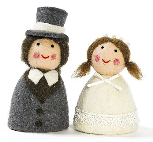 Import Bathing Decorative Cute Bride and Groom Egg Cosy