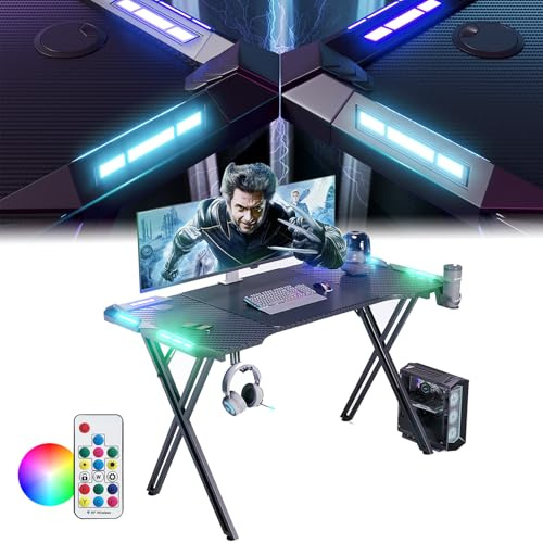 LZQ Mesa Gaming con LED 140 x 60 cm, con Marco en X, Escritorio Gaming Ergonómica, Mesa Gamer de Fibra de Carbono con Soporte para Bebidas y Ganchos para Auriculares, Escritorio para Videojuegos