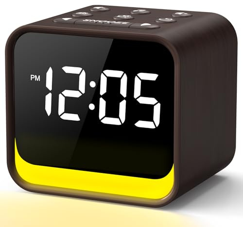 Reacher Radio réveil FM, Machine à Bruit Blanc avec 24 Sons apaisants, écran à luminosité réglable, 9 Sons d’Alarme, veilleuse 7 Couleurs,Snooze, réveil Matin numérique Chambre (Espresso)