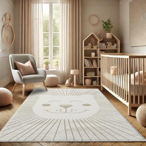 payé Teppich Kinderzimmer 120x160cm - Pastell Beige Creme - Kurzflor Spielteppich mit niedlichem Löwen Motiv