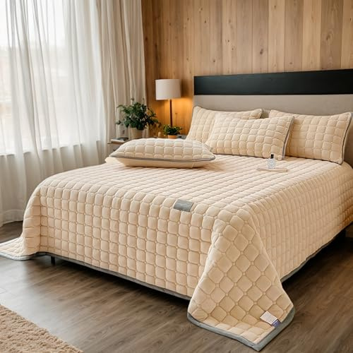 OKYUK Luxury Velvet Quilt Set King Size，Lightweight Velvet Comforter Set, Oversized Bedspread Coverlet Quilted Bedding Set, with 2 Matching Pillow Shams, for All Season (Light coffe, 230 * 250cm)