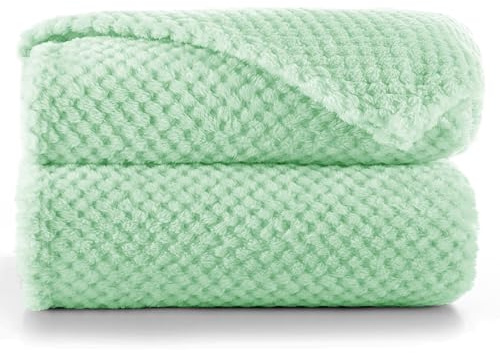 RESTILO Kuscheldecke 220x240 cm Pfefferminze Decke Microfaser Henry | Wohndecke Tagesdecke Fleece weich sanft kuschelig skandinavischer Stil Minze