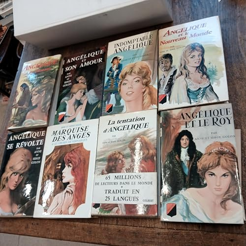 lot 8 livres Angélique et la démone ,marquise des anges , se révolte et son amour , la tentation d'Angélique, et le nouveau monde , et le Roy indomptable Angélique - Anne et Serge Golon éditions