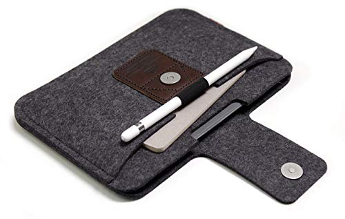 Pack & Smooch Filzhülle kompatibel mit iPad mini | 100% Merino Wollfilz | Pflanzlich gegerbtes Leder | Farbe Anthrazit/Dunkelbraun | Lleyn