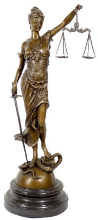 Kunst & Ambiente - Große Justitia Bronze Skulptur mit Schwert + Waage - signiert Milo - 100% Bronze - Justitia Figur - Griechische Skulptur Göttin