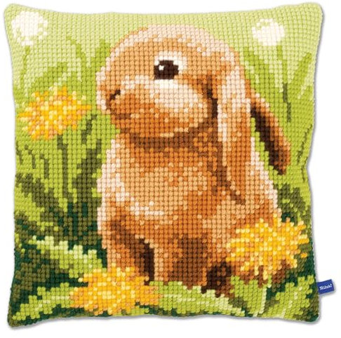 Vervaco Kreuzstich Stickpackungen Kissen Stickerei Set Anfänger Vorgedruckt Kaninchen im Grünen DIY Set Kreativ Set Für Erwachseneca. 40 x 40 cm Bastelset Handwerker Haus Dekoration