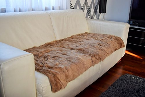Naturasan Felldecke, Tagesdecke, Überwurf aus echtem Chekiang Lammfell, Rückseite mit Stoff abgefüttert! Cottage, Lounge Style für Wohnzimmer, Schlafzimmer und vieles mehr (Beige, 70 x 140 cm)
