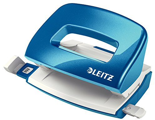 Leitz Mini Locher aus Metall, kleiner Locher für 10 Blatt, Metall, Anschlagschiene mit Formatangaben, Ergonomisches Design, blau, WOW-Serie, 50601036