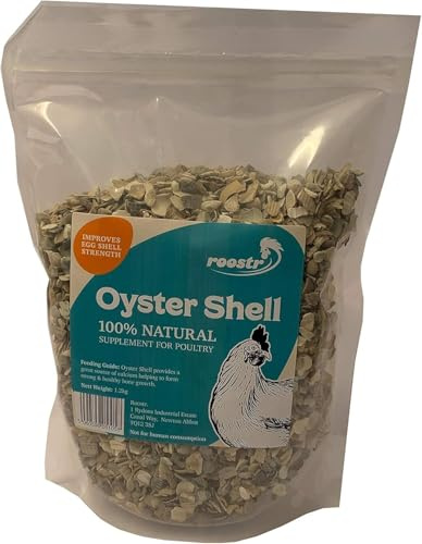 'Chicken Lickin'' OYSTERSHELL GRIT is soluble grit specially selected to provide the best for your chickens 1 litre tub