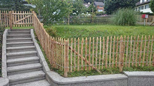 Gartenwelt Riegelsberger Premium Staketenzaun aus Kastanie Kastanienzaun Rollzaun Lattenzaun Holz-Zaun Lattenabstand 4-6 cm Zaunlänge 10 m Höhe 80 cm