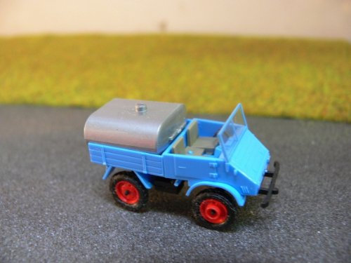 1/87 Epoche Unimog 411 Sprengwagen blau 20411