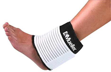 MUELLER Sports Medicine Adjustable & Reusable Cold/Hot Wrap, Ice Pack, Cold & Hot Packs for Injuries and Pain Relief, White/Black