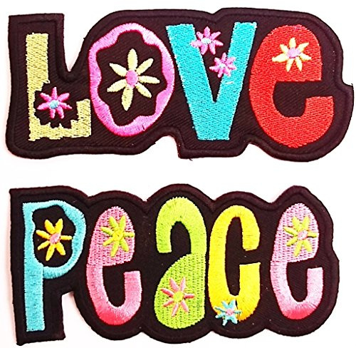 Ecusson Patches brodes thermocollant Love and Peace kit de deux pieces 10.5 x 5 cm a piece
