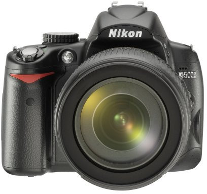 Nikon D5000 - Cámara Digital SLR (12 megapíxeles, visión en Directo, función de vídeo HD), Incluye Objetivo VR de 18-105 mm 1:3,5-5,6 G (Barra de Imagen)