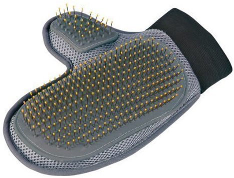 Trixie Coat Care Glove, Wire Bristles, 18 ?24 Cm - Great Glove, Good Long Strong Bristles. by Trixie