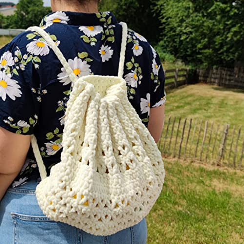 myboshi Häkelset Rucksack Quick and Easy, inkl. Samt Wolle, Nadel und Anleitung, für Amigurumi und Wohnaccessoires, Häkelpaket, 100% Chenille-Garn Beige, mit Häkelnadel