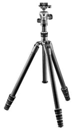 Gitzo GK1545T-82TQD Traveler Stativ mit Kugelkopf (kompakt, faltbar und leicht, kurze Säule für Aufnahmen auf Bodenhöhe inklusive Serie 1 - 4 Segmente) carbon