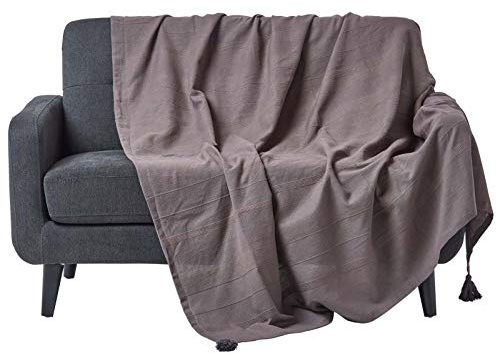 Homescapes Wohndecke Rajput grau – leichte Baumwolldecke 150x200 cm, Tagesdecke aus 100% Baumwolle, Sofaüberwurf handgewebt mit Streifenstruktur, Couch-Überwurf mit Quasten, Oeko-Tex