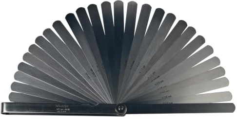 Mitutoyo 184-303S Thickness/Feeler Gage, Measuring Range 0.5-1mm, 28 Straight Leaves, 150mm Long, Ideal for Precision Gap and Clearance Measurements in Mechanical, Engineering Applications