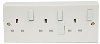 MERCURY 429.889 3 Gang Switched Fused Mains Socket, Red