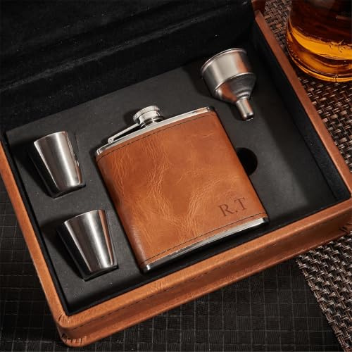 Personalised Deluxe Hip Flask Gift Set – Custom Engraved 6oz Stainless Steel Flask with Funnel & 2 Cups – Gift for Men, Groomsmen, Father’s Day, Birthday or Christmas (Tan)