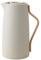 Stelton Kaffee-Isolierkanne Emma - Edelstahl-Thermoeinsatz, doppelwandig isoliert - Thermoskanne/Kaffeekanne/Kanne mit Buchenholzgriff, Easy-Click-Deckel - 1,2 Liter, soft sand