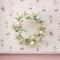 Lights4fun Couronne de Pâques de 40 cm avec Feuillage Artificielle et Œufs de Pâques Décoration de Printemps pour Porte d'Entrée et Décoration Intérieure