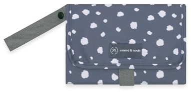 emma & noah Wickelunterlage für Unterwegs, 82x52 cm (gefaltet 25x18 cm), Abwaschbar, Wickeltasche mit Windeltasche für den Kinderwagen, Organizer für Windeln und Feuchttücher (Punkte Blau)