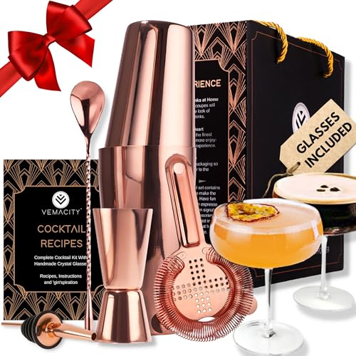 Elegantes Cocktail Shaker Set mit 2 x handgefertigten Martini-Gläsern. Roségold Cocktailshaker Set, Cocktail zubehör & Cocktailgläser. Schöne Geschenkbox + Rezeptführer für Mixologen.