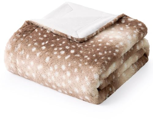 COZY KISS Couverture Fausse Fourrure Motif Cerf，Imperméable Couverture de Animaux, Imperméable et Plaid pour Canapé, Lit ou Chaise - Protection pour Chien & Chat, Lavable, Ultra Douce, 127x150cm, Brun