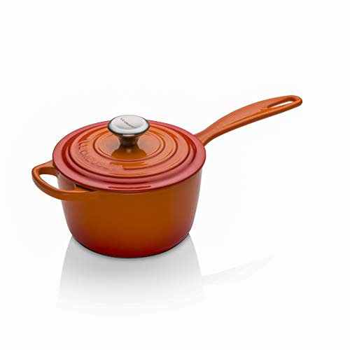 Le Creuset Casseruola manico lungo in ghisa vetrificata e pomolo acciaio inox, Rotonda, 2.5 l, Diametro 20 cm, Adatta a Tutte le Fonti di Calore, Incl. Induzione, 3.612 kg, Arancione, 21181200902430
