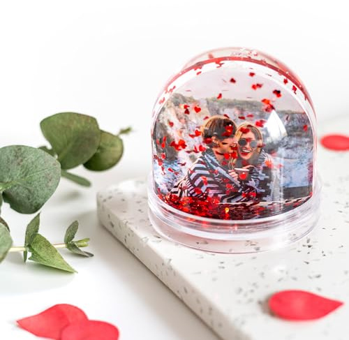 Smartphoto Schneekugel - Personalisiert mit einem Foto Ihrer Wahl - mit glitzernden Herzen - Geschenkidee Valentinstag, Geburtstag, Muttertag, Weihnachten - 9,1x7,5 cm - Herzflocken