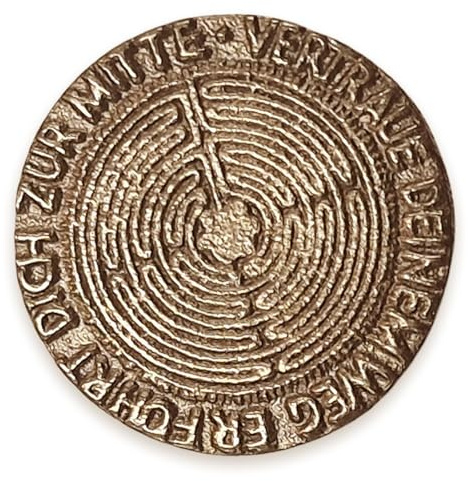 Herzmensch Kleine Glücksmünze als Glücksbringer 3,8 cm Gold Massive Bronze Glückstaler zum Geburtstag, als Kleinigkeit und Mut Machen für Kranke zuhause oder im Krankenhaus