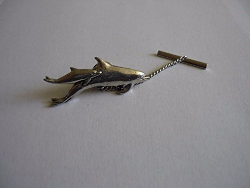 GIFTSFORALL Derbyshire UK Krawattennadel mit Kette aus englischem Zinn und Welpe mit Kalbsleder