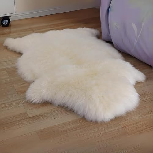 TIDWIACE Super Soft Faux Sheepskin Beige Rug 60 x 90 cm,Rugs living room, Shaggy Bedroom Area Rug Faux Fur Rug Bedside Rugs for Living Room, Bedroom