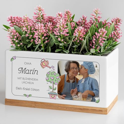 Maverton Blumentopf mit Aufdruck - Pflanzentopf aus Keramik + Untersetzer aus Bambusholz - Küche Dekoration - Blumenkübel für Frauen - zum Geburtstag - zum Einzug - Weiß - Lächeln