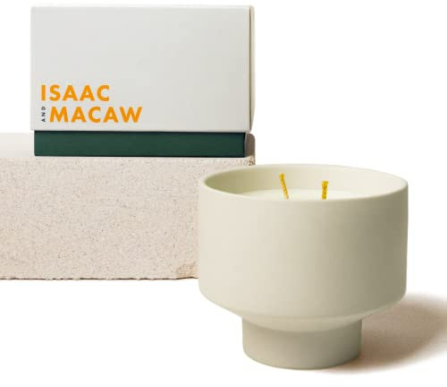 ISAAC & MACAW Duftkerze aus 100% natürlichem Soja-Wachs & ätherischen Ölen. In Keramik-Becher & Geschenkverpackung. Wiederverwendbar & nachhaltig. 320g. (Pine Forest)