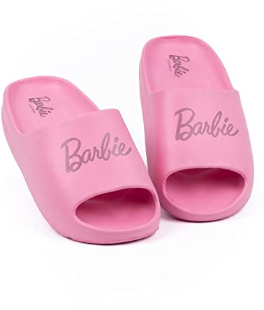 Barbie Sliders Femme | Sandales avec logo de poupée emblématique rose pour dames | Beachwear Maillot de bain Chaussures d’été Chaussures