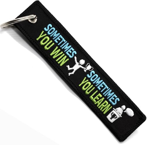Porte Clef Moto - Cadeau pour Motard Porte-cle moto en Tissu SOMETIMES YOU WIN SOMETIMES YOU LEARN, Accessoires pour Moto - Porte-clés Originaux - Cadeaux Originaux pour Motards