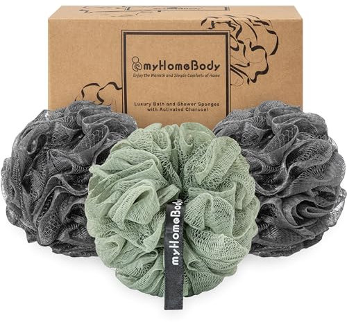 myHomeBody Großer 70g Luffaschwamm, Body Scrubber, Badeschwamm, Sanfter Peeling Schwamm - Körperreinigungs- und Duschschwamm mit Aktivkohle - 2 Graphite Gray + 1 Sage Green, 3er Pack