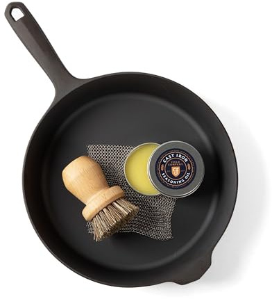 Field Gusseisen-Starter-Set, 26,7 cm, Gusseisen-Bratpfanne mit Reinigungsset: Naturfaserbürste, Kettennetzschrubber und Bio-Gewürzöl, leicht, vorgebrannt, hergestellt in den USA, Vintage-Design