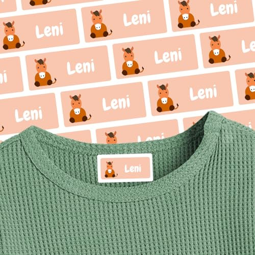Namensschilder für Textilien, Rucksack & Mehr (125 Aufkleber) – Spülmaschinenfeste Namensetiketten mit Pferd Motiv – Personalisierte Sticker mit Motiv – Waschfest – 30 x 13 mm