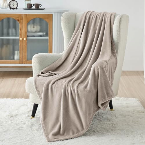 BEDSURE Kuscheldecke Flauschig Decke Fleecedecke - Wohndecke Warm Winter Weich, Sofadecke XL, Decke Couch Blanket, Wohn- & Kuscheldecken 150x200cm, Sofa überwurfdecke Hellbraun